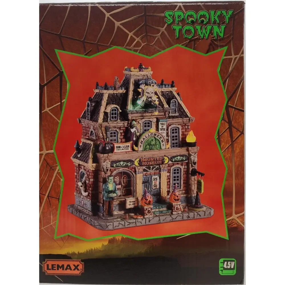 New! Lemax Spooky Town 2018 #85304 Halloween Haunted Museum Decor
